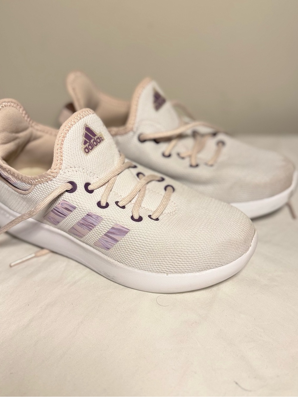 Adidas Kids' Cloudfoam Pure Sportswear sneakers white silver accents Size 3.5